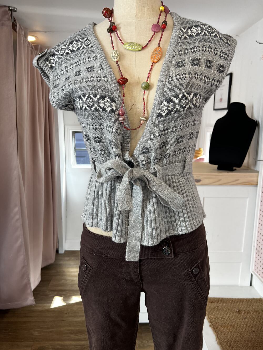 Aeropostale Grey Fair Isle Knit Sweater Vest Cardigan with Tie Belt